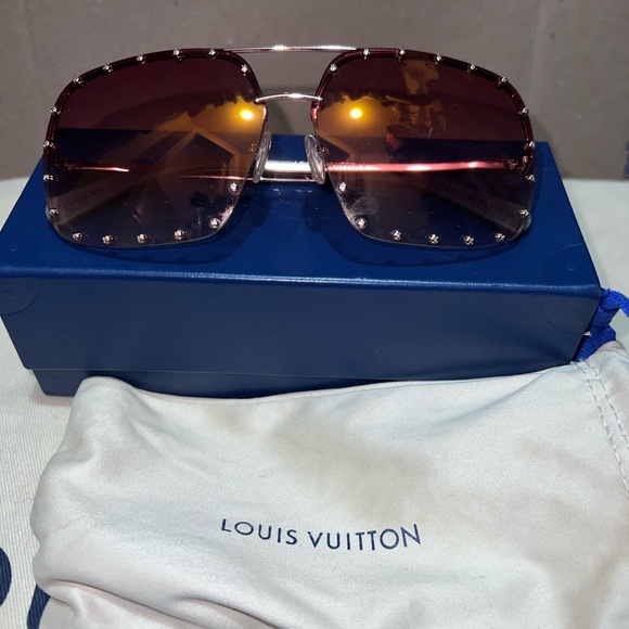 Louis Vuitton “the party” sunglasses - Picture 9 of 11